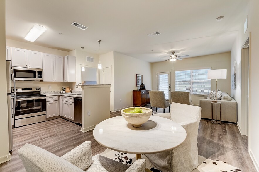 Dining Room - Wayfare – Cumberland Park