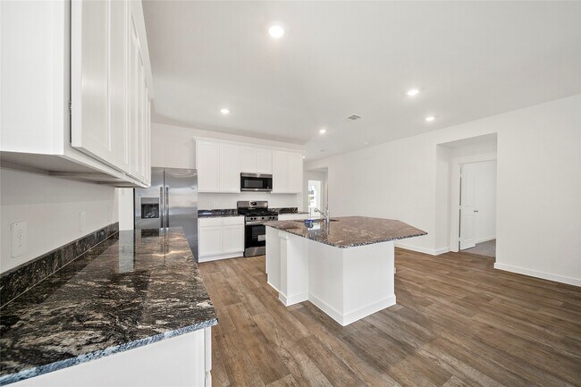 Building Photo - 6019 Jasper Hl Dr