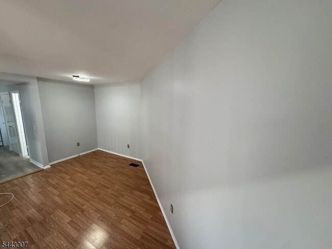 Building Photo - 3811 Bloomingdale Dr