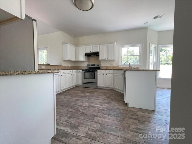 Building Photo - 8509 Netherfield Ct