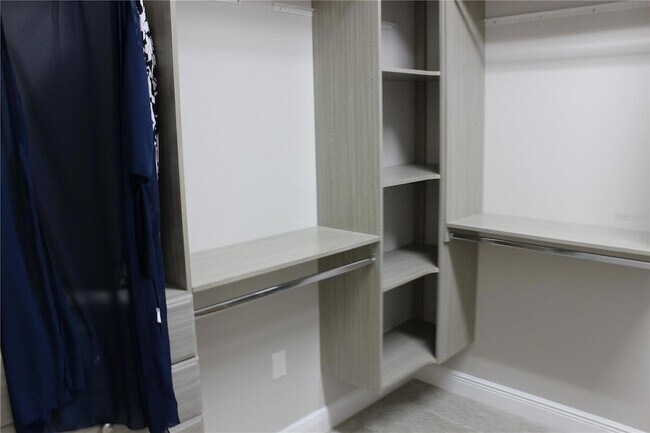 Building Photo - 5721 Long Shore Loop