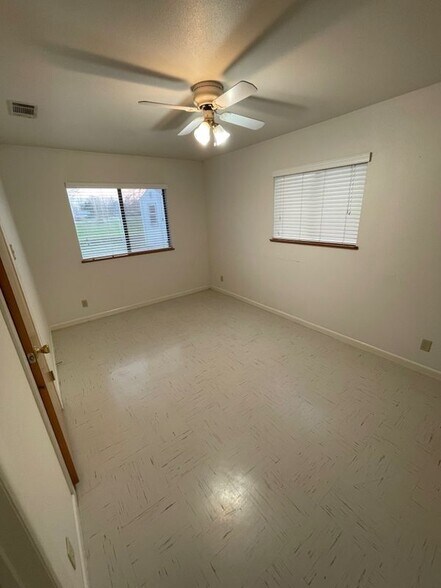 Building Photo - 605 Blanco St
