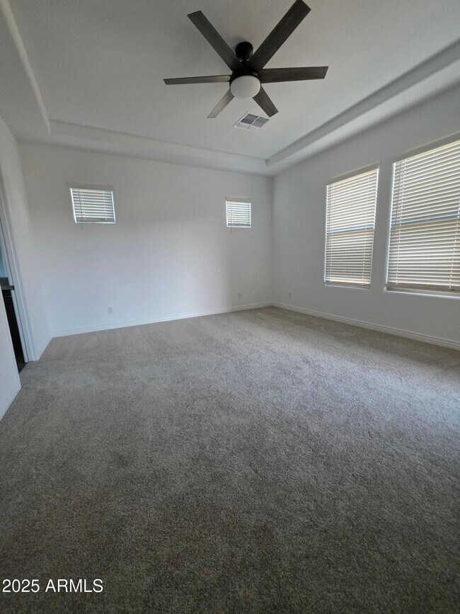 Building Photo - 7641 W Staghorn Rd