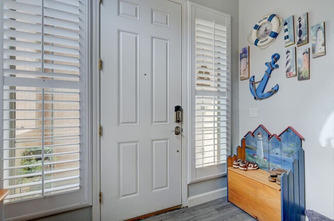 Building Photo - 4 Bedroom With a Pool in North Las Vegas- ...
