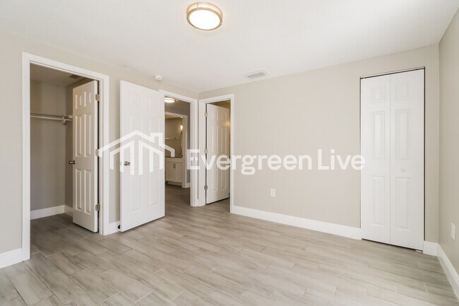 Building Photo - 7137 Gulf Highlands Dr