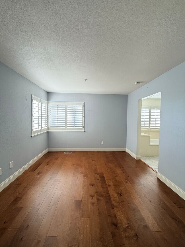 Building Photo - **Coming Soon — Spacious 3BR + 2.5BA Two-Level Condo in Pointe Pacific**
