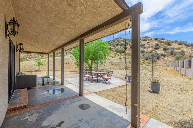 Building Photo - 33110 Hillside Dr