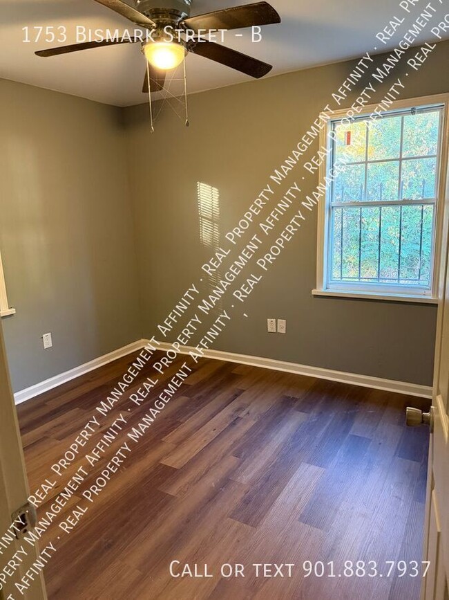 Building Photo - 1753 Bismark St