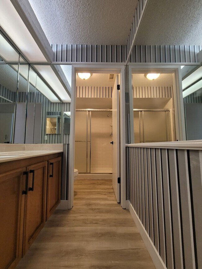 Building Photo - 5762 Cutter Loop