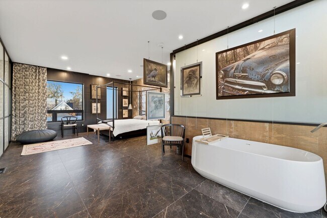 Building Photo - Luxury Furnished Rental in the Heart of Denver - Custom finishes meets undeniable style!