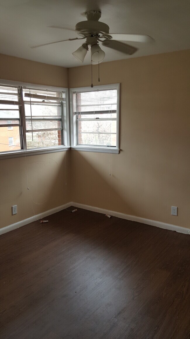 2223 Heather Ln 2223 Heather Ln Louisville KY 40218 Apartment Finder