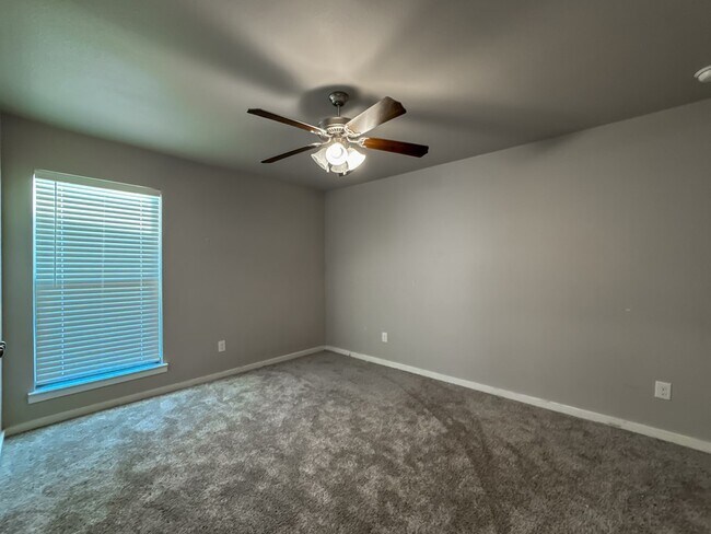 Building Photo - 1212 Ash St