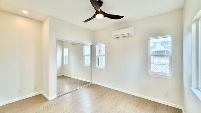 Building Photo - 421C Olomana St