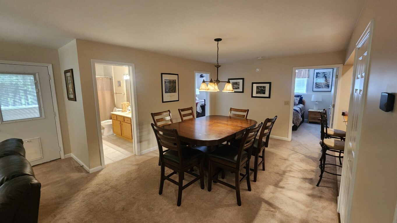 Dining Area - 6576 Johnson Cir