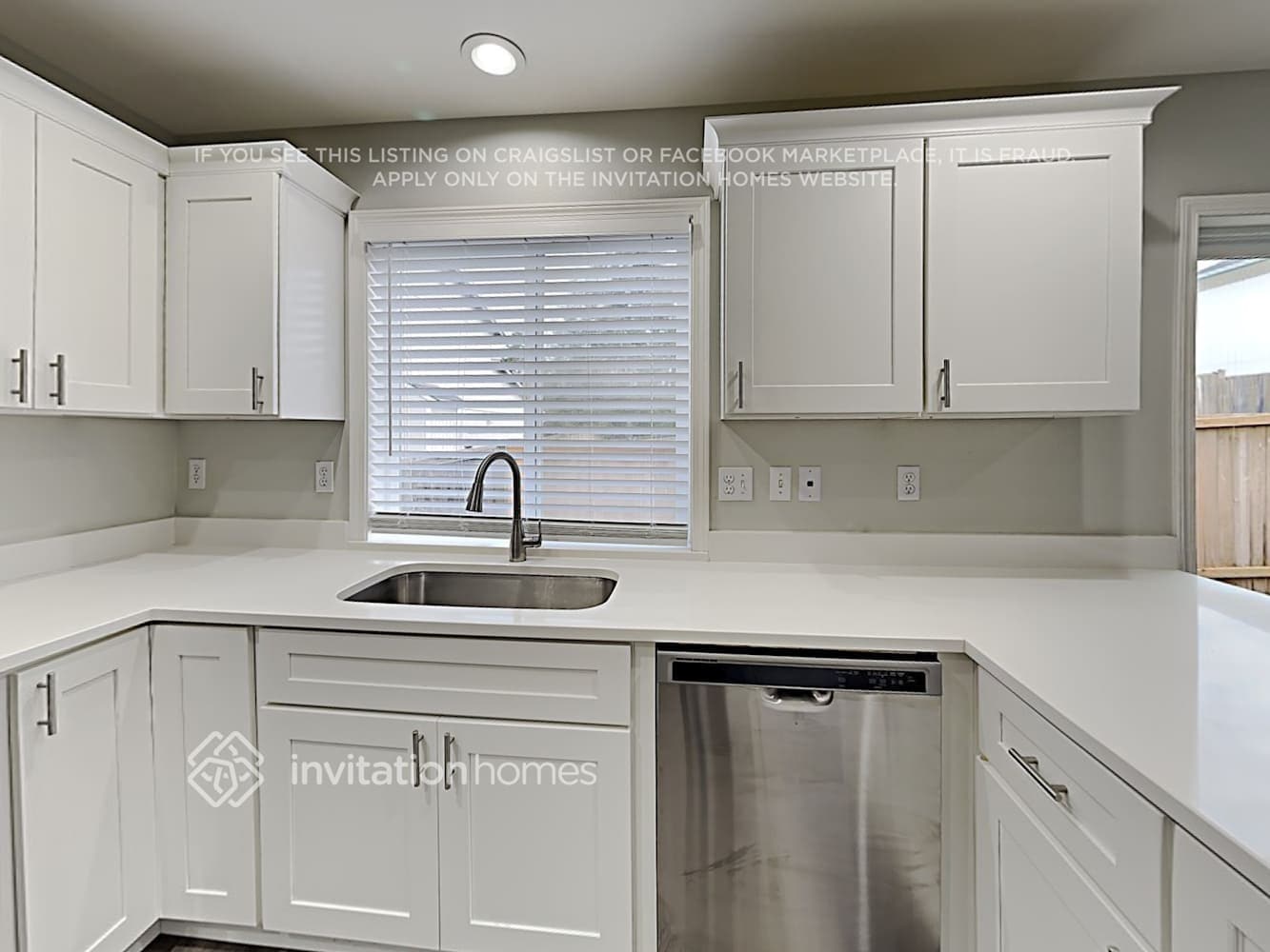 Building Photo - 1517 201st St E