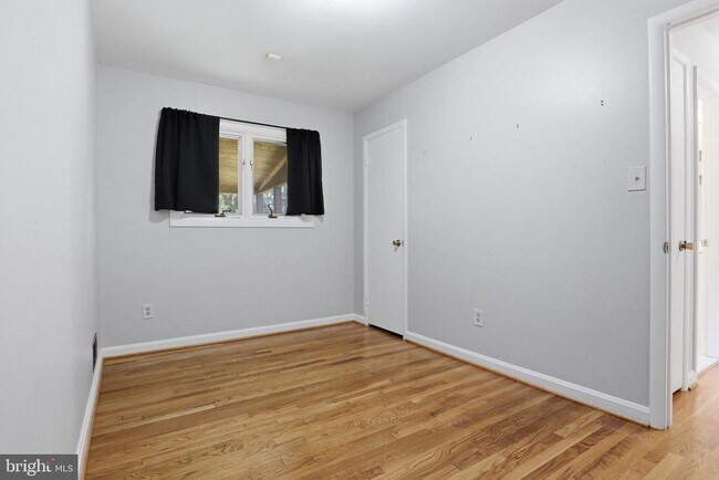Building Photo - 4014 Jeffry St