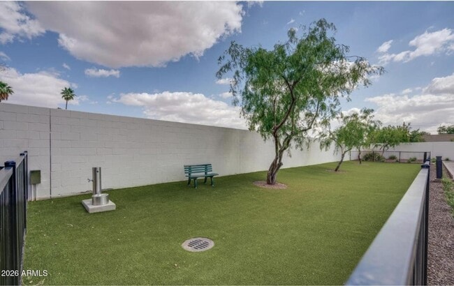 Building Photo - 7300 E Earll Dr