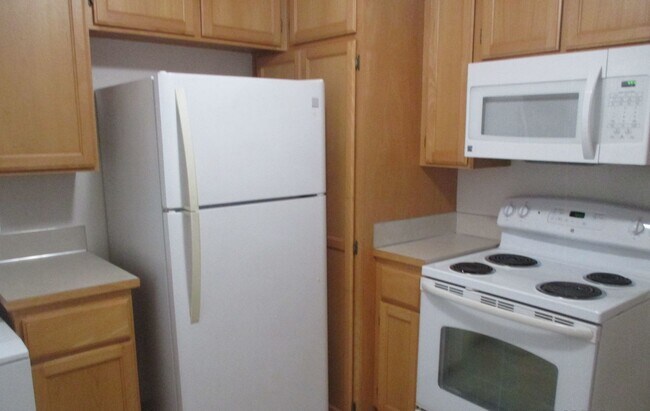 Building Photo - **PENDING APP**$200 Move In Special**Cute 2 Bed 1 Bath Cottage like Home in Buckley