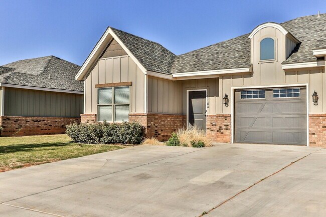 Building Photo - NO DEPOSIT / /New Cooper Meadows Subdivision/ South Lubbock CISD/ Half off first full month rent