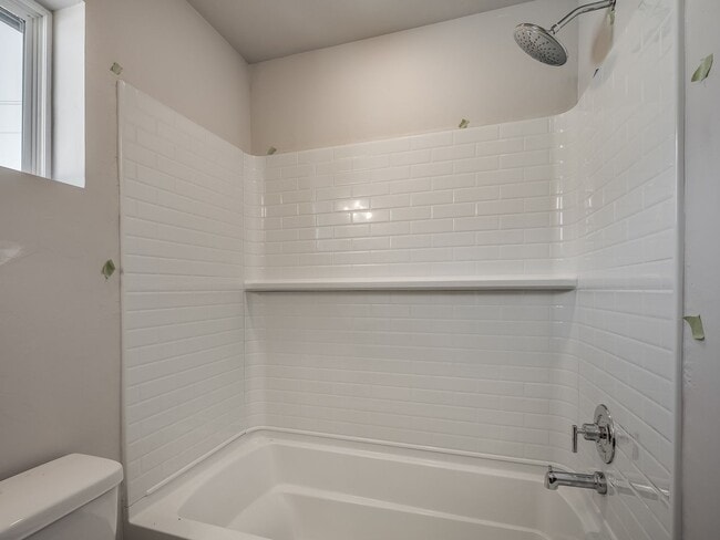 Building Photo - 500 NW 176th Terrace