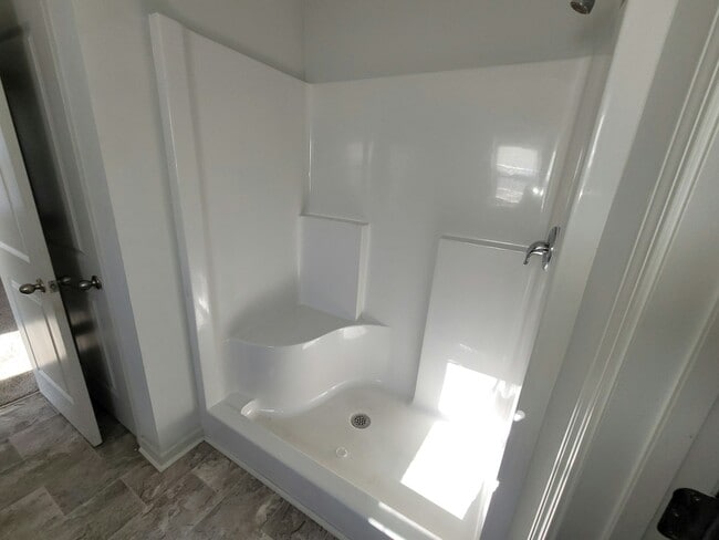 Building Photo - 285 Riley Wy