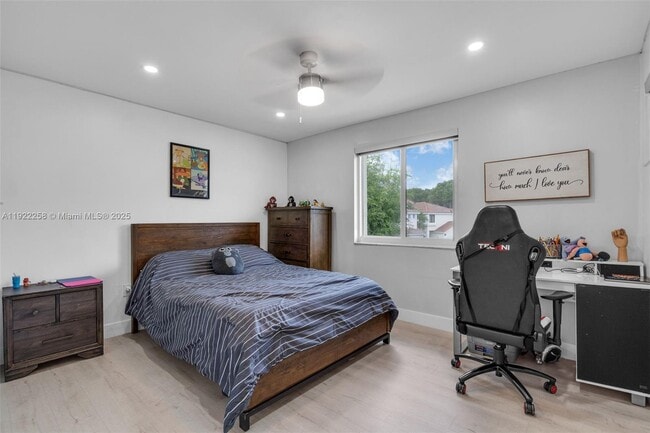 Building Photo - 15452 SW 50th Terrace