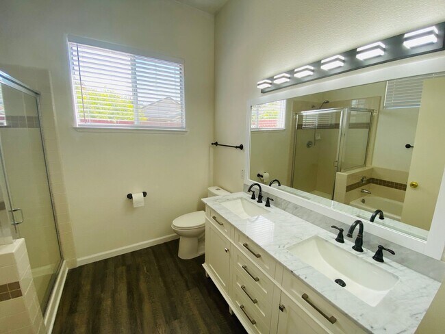 Building Photo - 8552 Charente Way