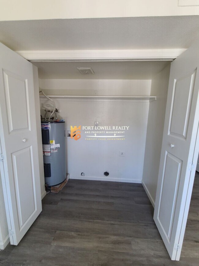 Building Photo - Newly Renovated 2 Bedroom, 1 Bath with Washer/Dryer Hook Ups.  SECTION 8 ACCEPTED