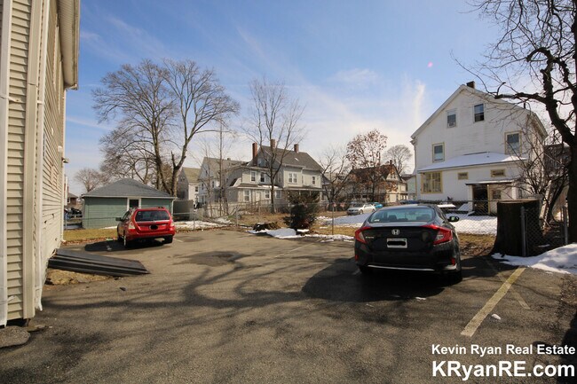 Building Photo - 60-62 Bedford St. Unit 62 #2
