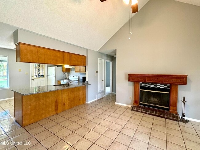 Building Photo - 10233 Curtis Dr