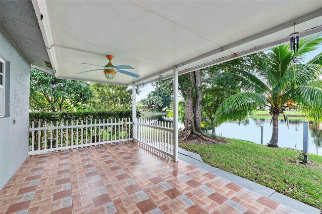 Building Photo - 10120 NW 71st St