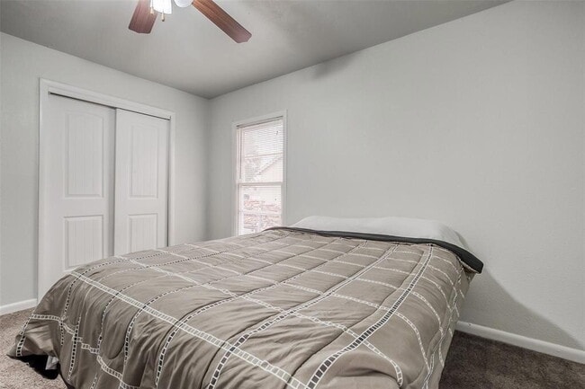Building Photo - Recently Remodeled 3-Bedroom Home with Gat...