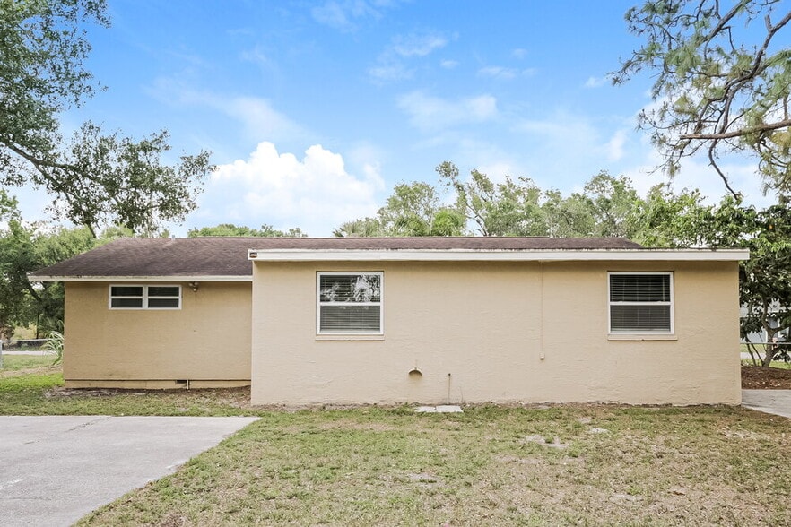 Building Photo - 4434 Armeda Ave