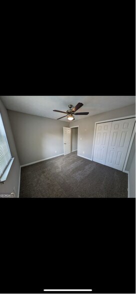 Building Photo - 130 Crystal Brook
