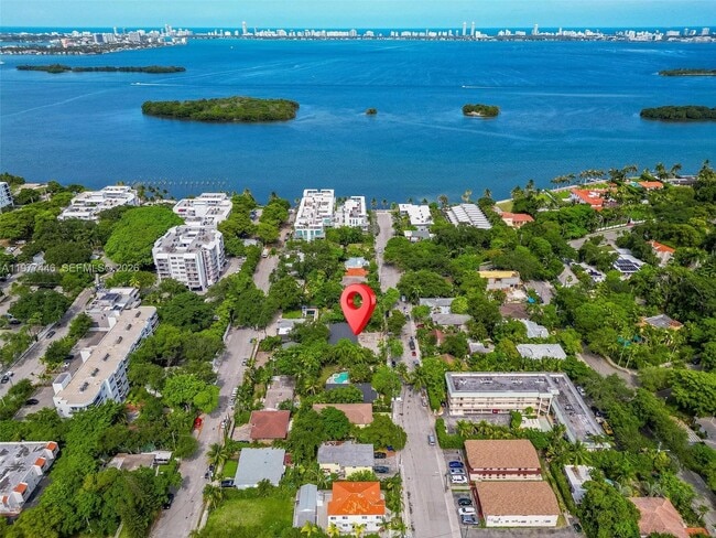 Building Photo - 661 NE 61st St