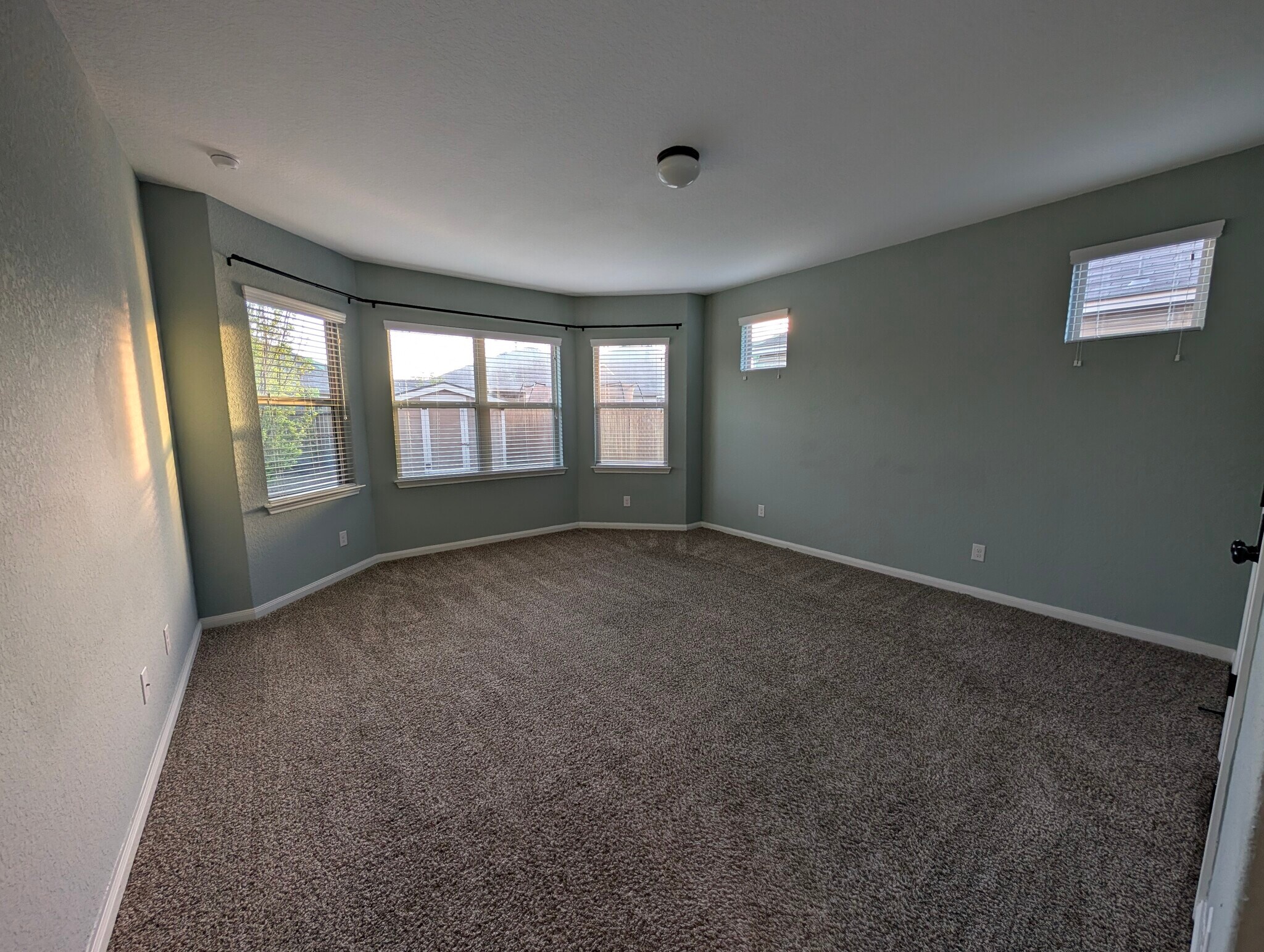 Building Photo - 13302 Frio Parke