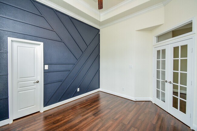 Building Photo - 11 Waterfall Way