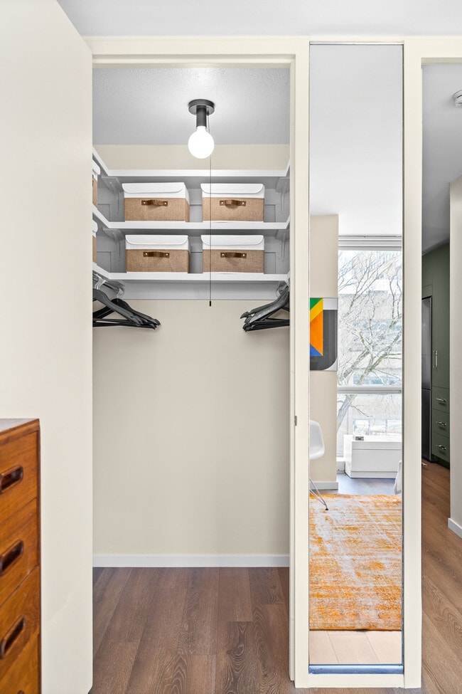 Building Photo - 340 W Diversey Pkwy