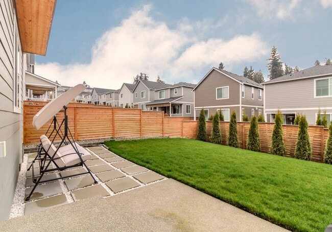 Building Photo - Beautiful 3 Bedroom 2.5 Bathroom Property