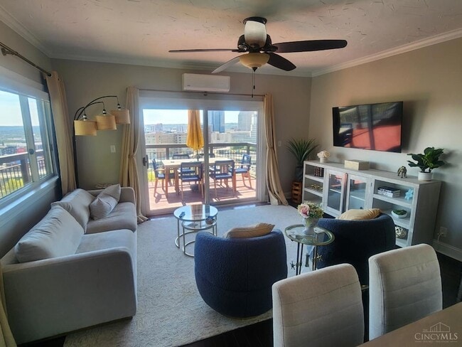 Building Photo - 399 Oregon St