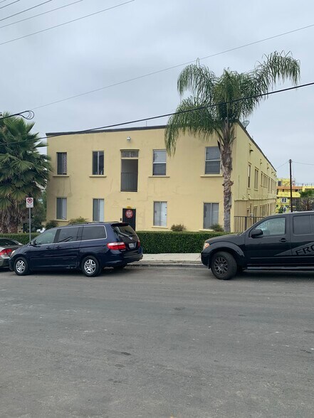 Building Photo - 201 N Toluca St