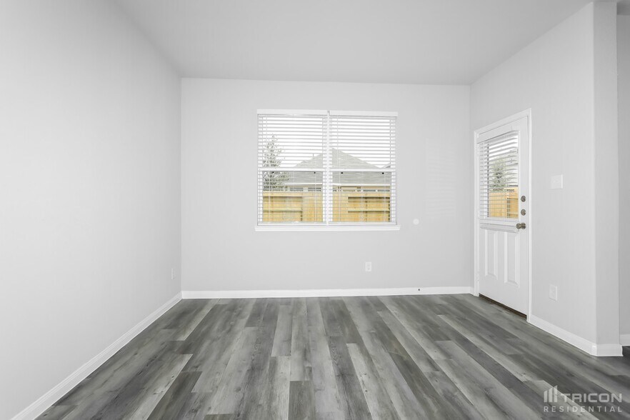 Building Photo - 3465 Wooded Ln