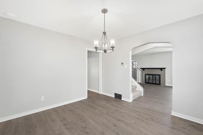 Building Photo - Charming 4 bedroom home in Pittsburgh avai...