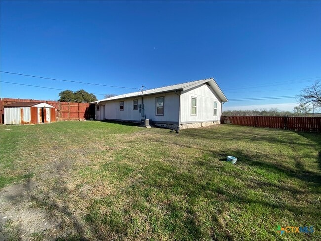 Building Photo - 1490 W Klein Rd