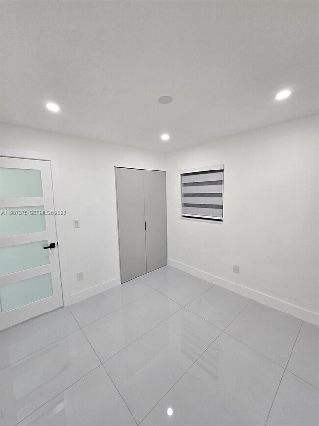 Building Photo - 5551 NW 175th St