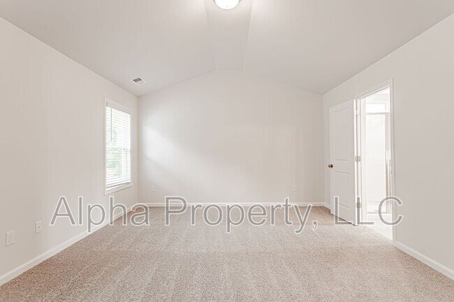 Building Photo - 364 White Peach Wy