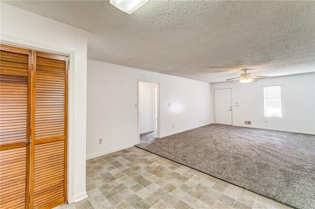 Building Photo - 4355 E Paulding Dr