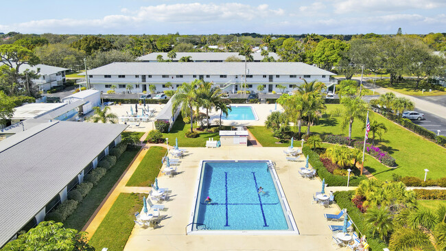 Building Photo - 1 Garden St