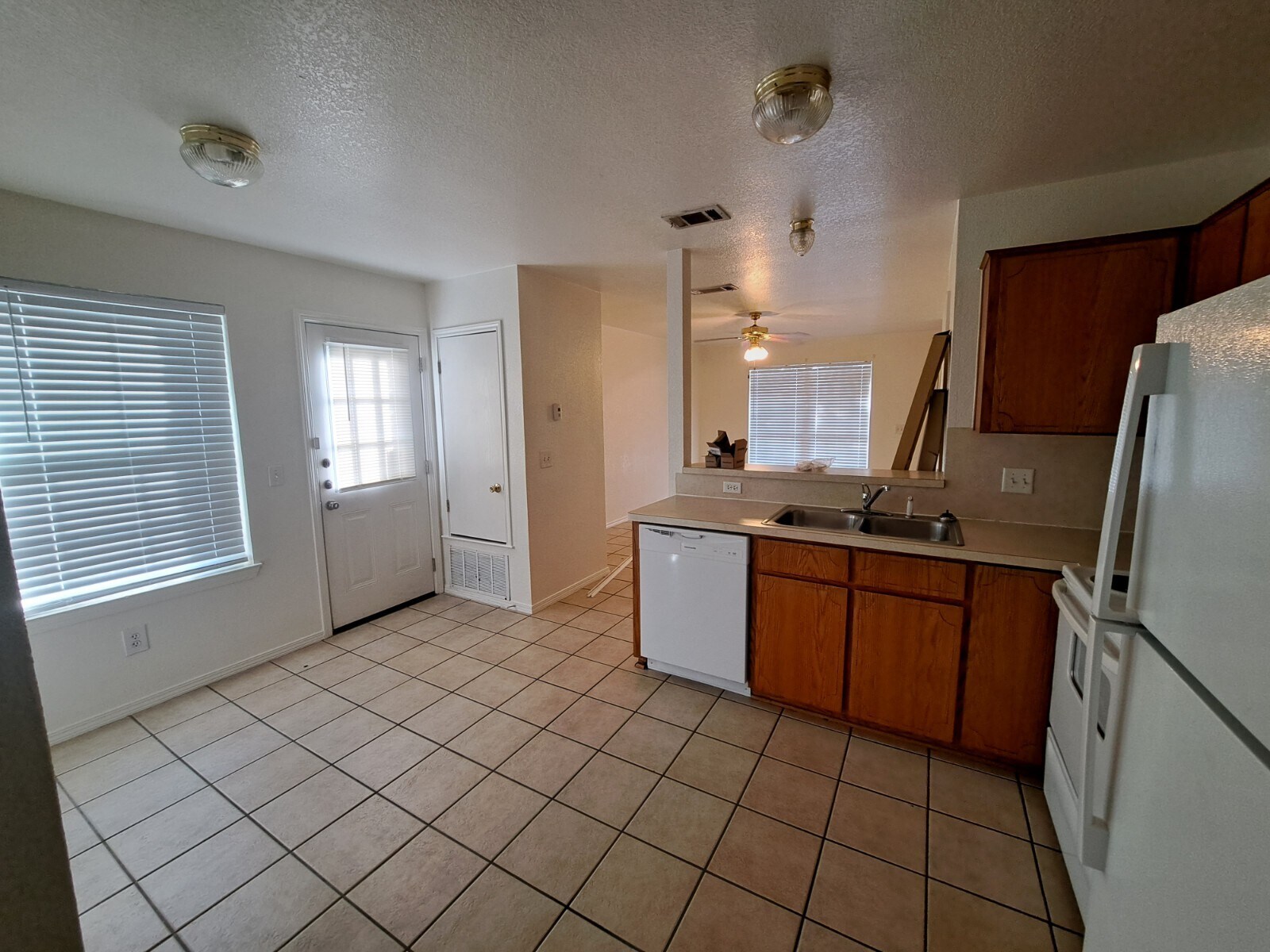 Building Photo - 4102 Pilgram Dr