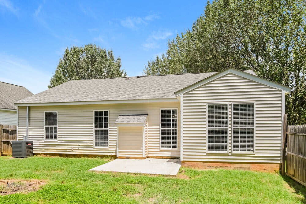 Building Photo - 9928 Peppermint Ln